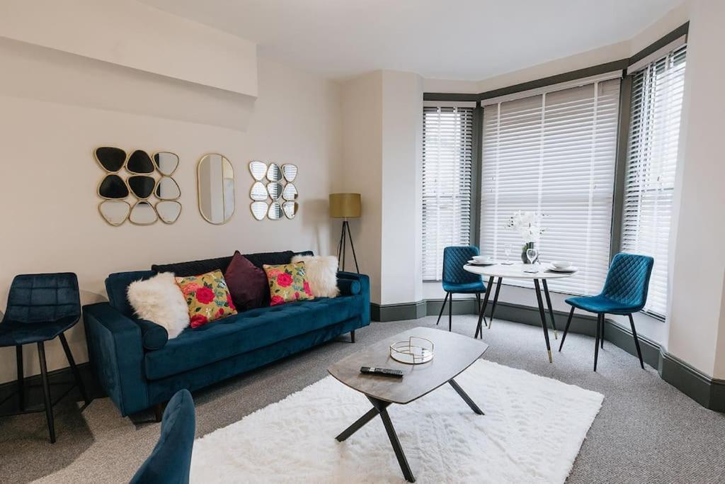 Grove House No.07 - Luxury Apartment Close To The Llandudno Beach Exterior photo
